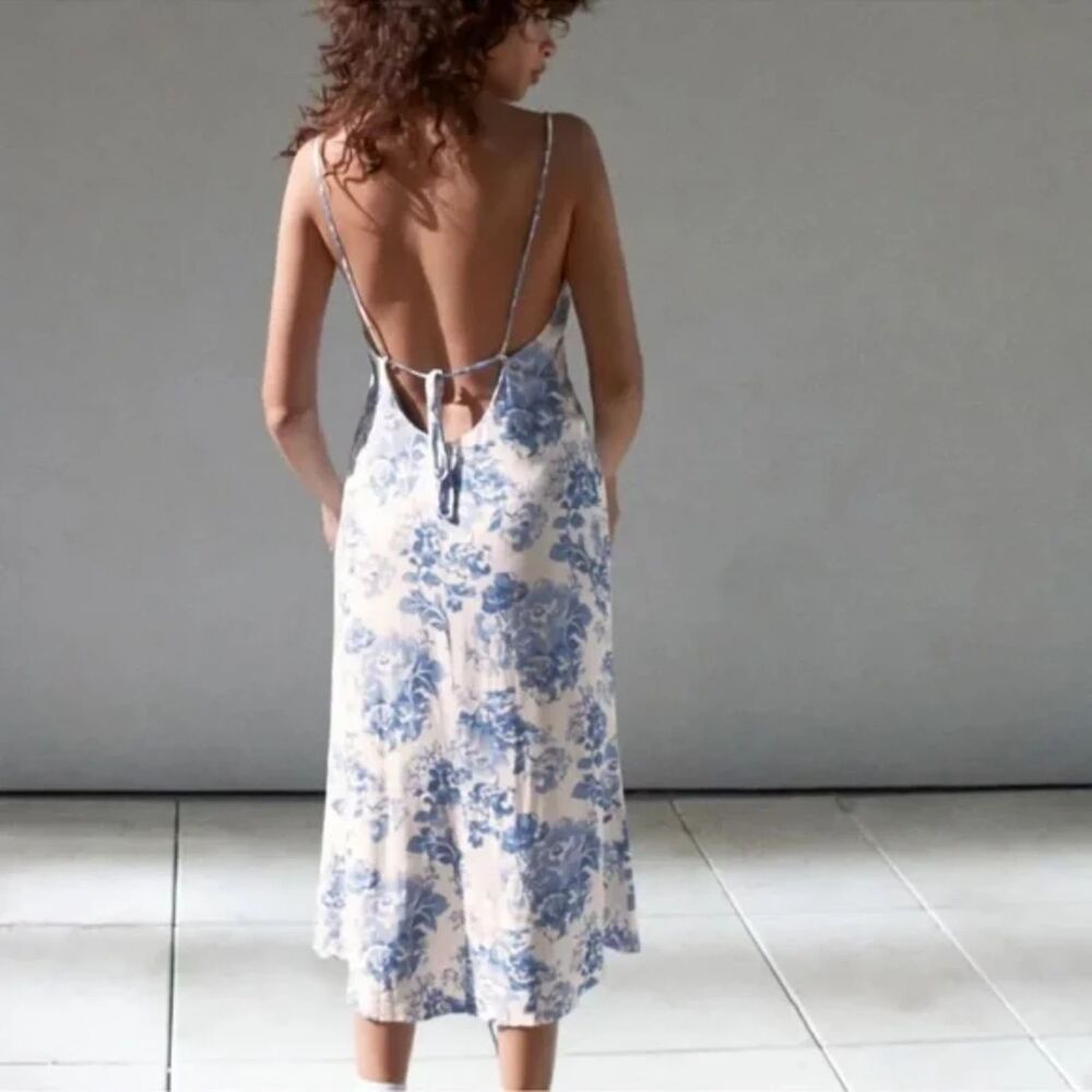 Reformation Chianti Floral Print Crepe Midi Dress - Blue/Ivory M - Picture 2 of 10